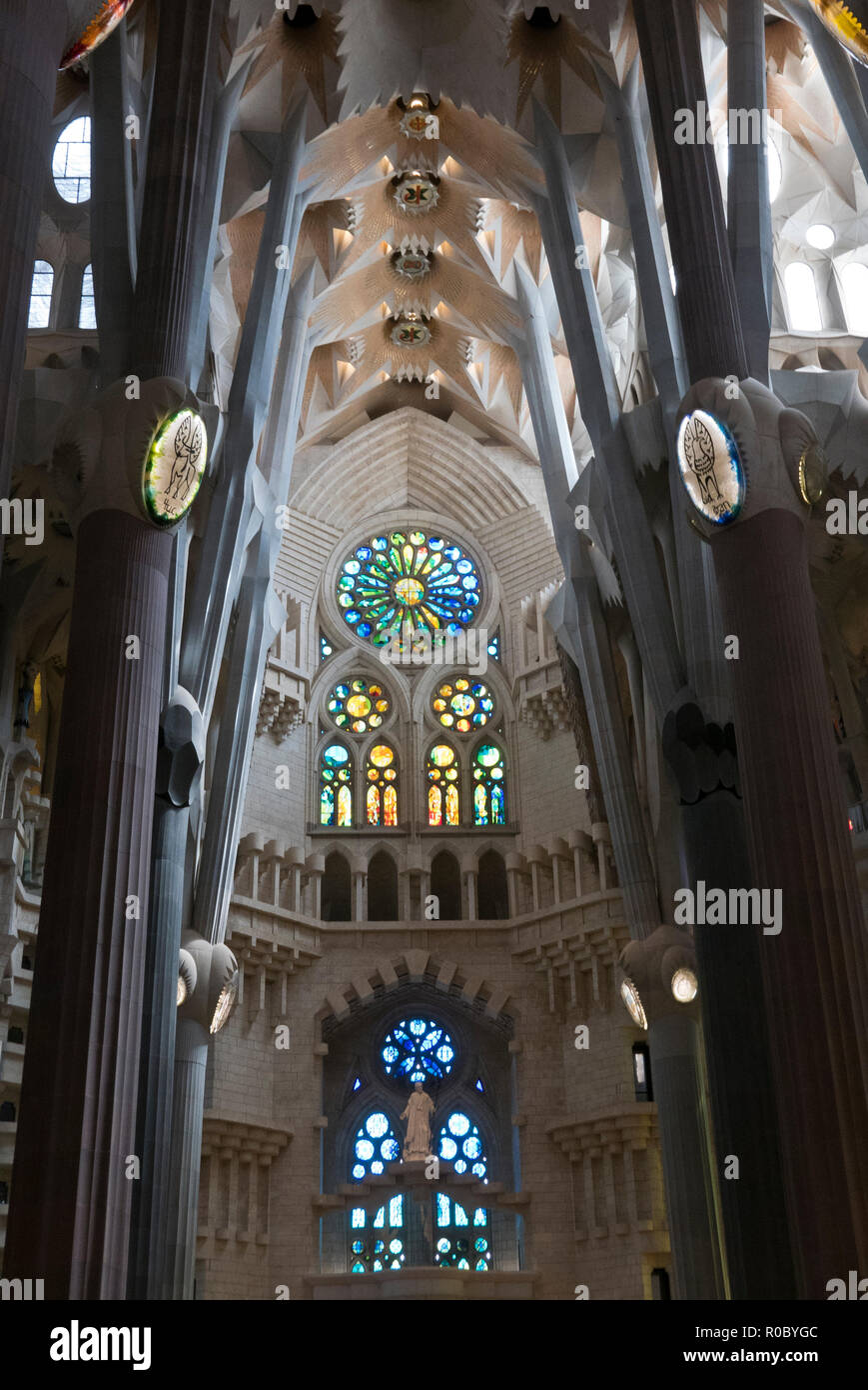 Intricate design of the interior of the Sagrada Familia, Barcelona ...
