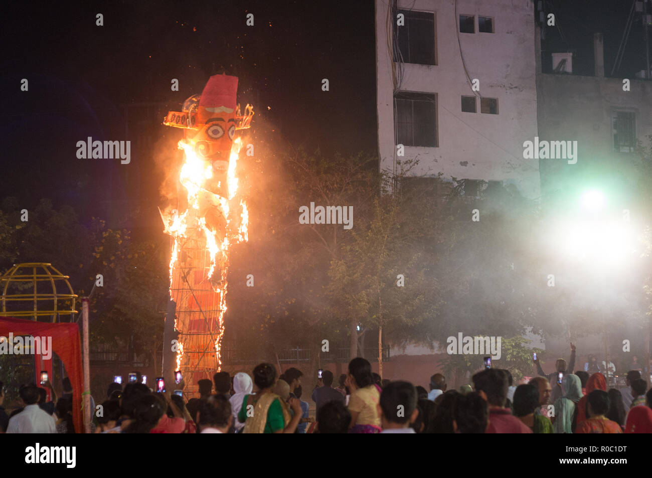 Burning Of Ravan Stock Photos & Burning Of Ravan Stock Images - Alamy