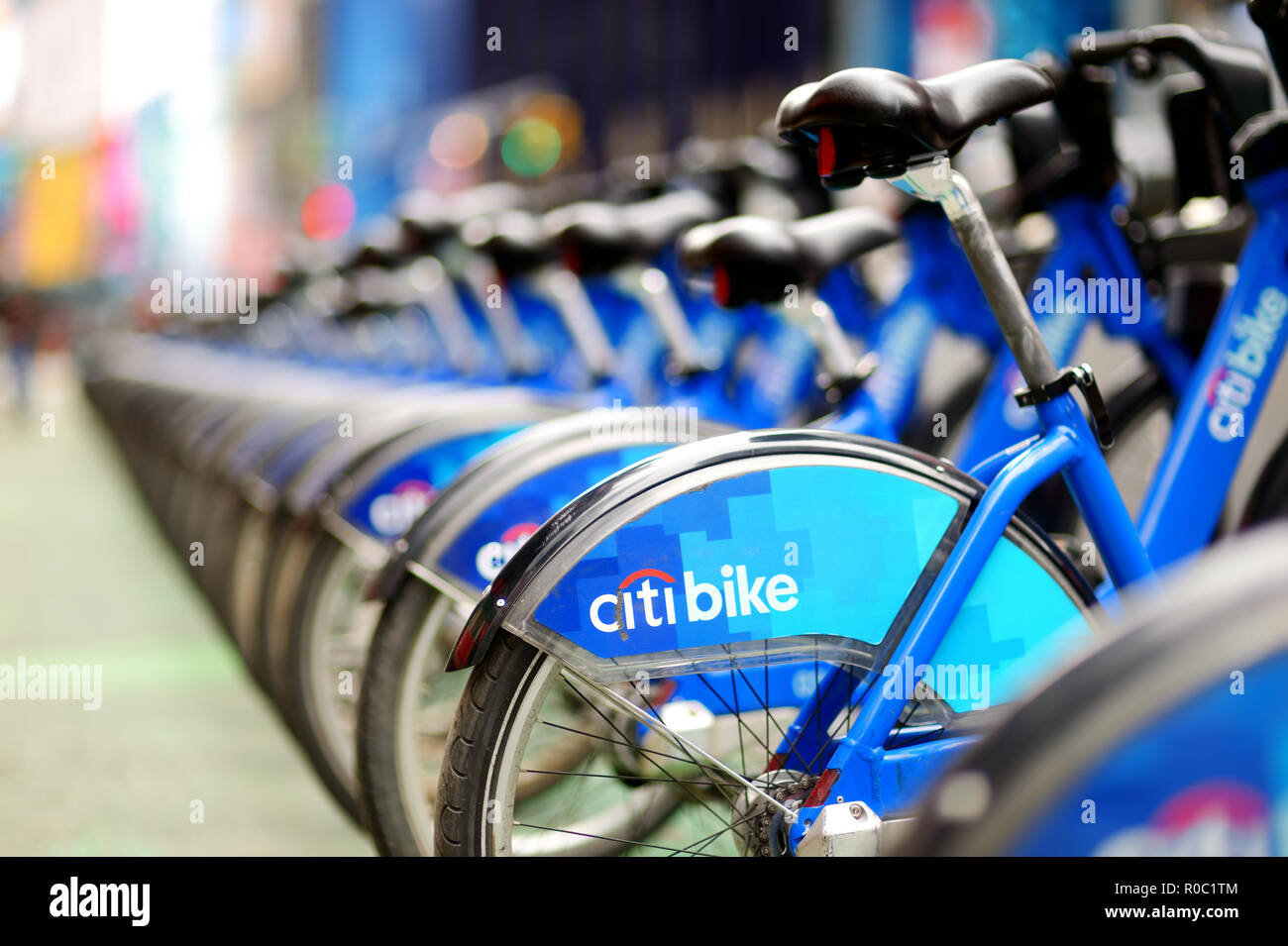 new-york-march-15-2015-row-of-citi-bike-rental-bicycles-at-docking