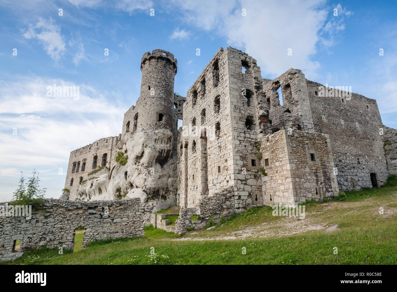 Ruins of the Ogrodzieniec Podzamcze medieval castle in Poland Stock Photo