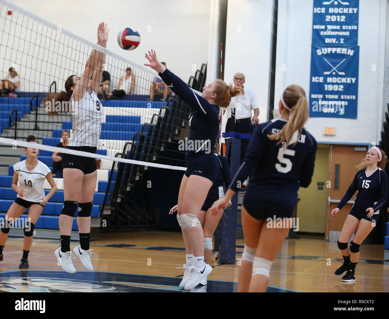 High school volleyball game hi res stock photography and images