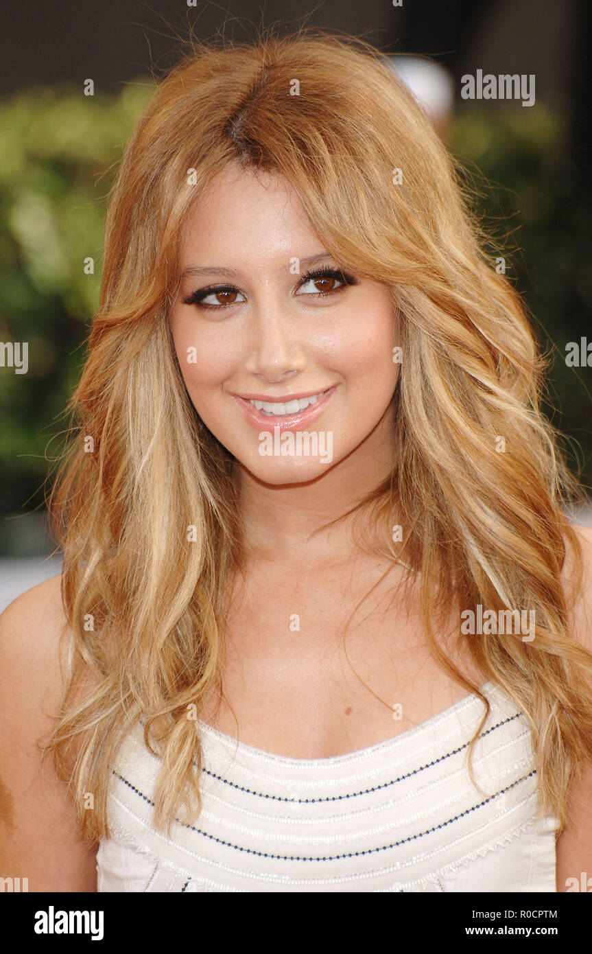 Ashley Tisdale in Beverly Hills March 13, 2008 – Star Style