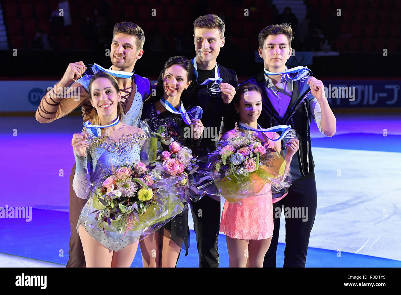 Helsinki, Finland. 3rd November, 2018. Natalia Zabiiako / Alexander Enbert (RUS), Daria Pavliuchenko / Denis Khodykin (RUS) and Nicole Della Monica / Matteo Guarise  (ITA) during Victory Ceremonies - Ice Dance, Ladies and Pairs of the ISU GP of Figure Skating Helsinki 2018 at Helsinki Ice Hall (Helsingin Jaahalli) on Saturday, 03 November 2018. HELSINKI .  (Editorial use only, license required for commercial use. No use in betting, games or a single club/league/player publications.) Credit: Taka Wu/Alamy Live News Stock Photo
