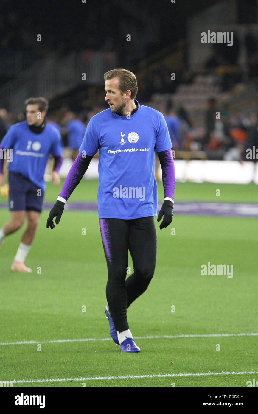 Wolverhampton, West Midlands. 3rd November, 2018. Wolves v Tottenham in the FA Premier League.  The Tottenham players warm up with T-shirts with the slogan '#together with Leicester'  Pictured: Harry Kane of Tottenham Hotspur Stock Photo