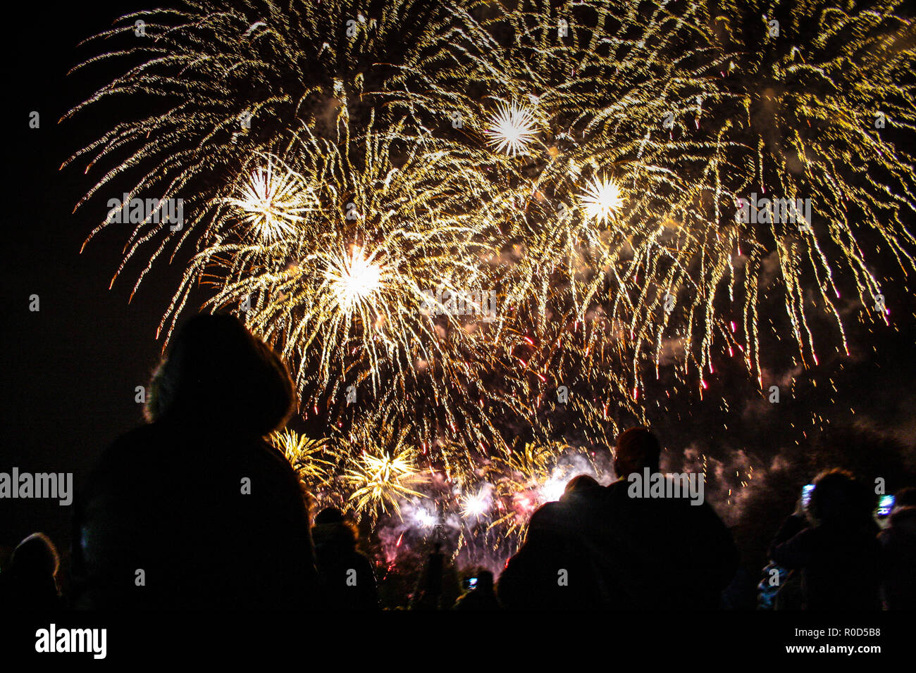 Dudley, West Midlands, UK. 3rd November, 2018. The Bonfire night and fireworks show at the Himley Hall and Park. Dudley, West Midlands - Birmingham area. Guy Fawkes night.  03 November 2018. Gunpowder Plot remembrance. Credit: Tempera Photography Studio/Alamy Live News Stock Photo