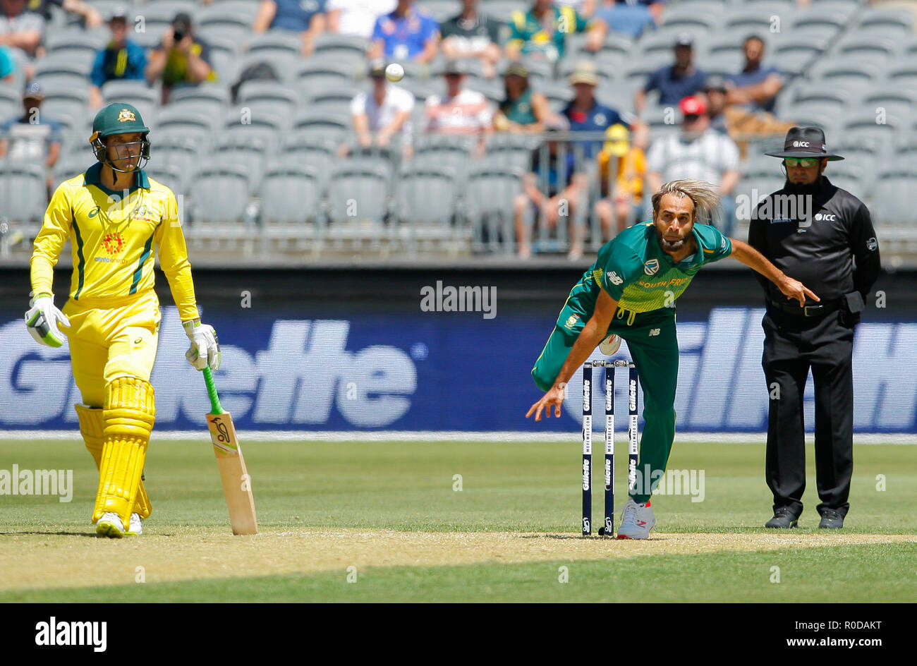 Optus Stadium, Perth, Australia. 4th Nov, 2018. ODI International Cricket Series, Australia
