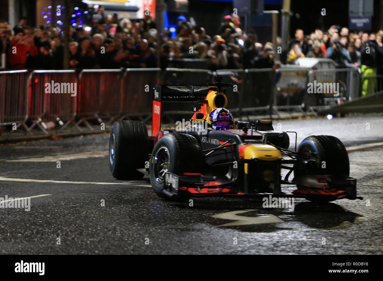 Belfast, Northern Ireland, UK. 3rd November, 2018. Highlights from Redbull F1 Showrun Belfast. Racing legend David Coulthard brought the adrenaline pumping roar of his engine to the streets of Belfast Saturday 3rd of November, 2018. A show like no other, as the Red Bull Racing Formula 1 car performs a full repertoire of donuts, burnouts and speed stretches in front of Belfast's iconic City Hall. This one-of-a-kind show was free to attend gathered thousands. Credit: Irish Eye/Alamy Live News Stock Photo