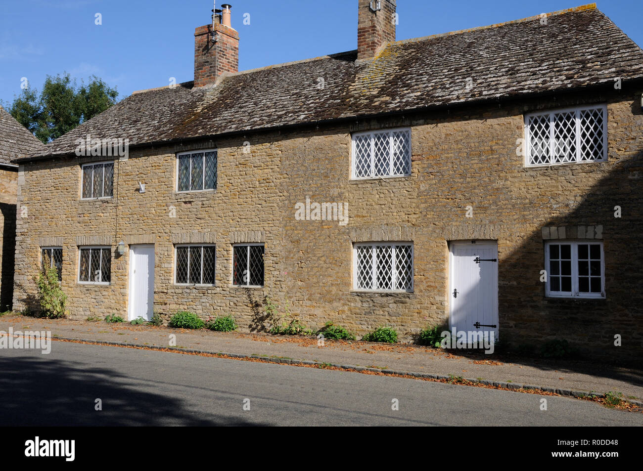 Stone cottages, Fotheringhay, Northamptonshire Stock Photo Alamy