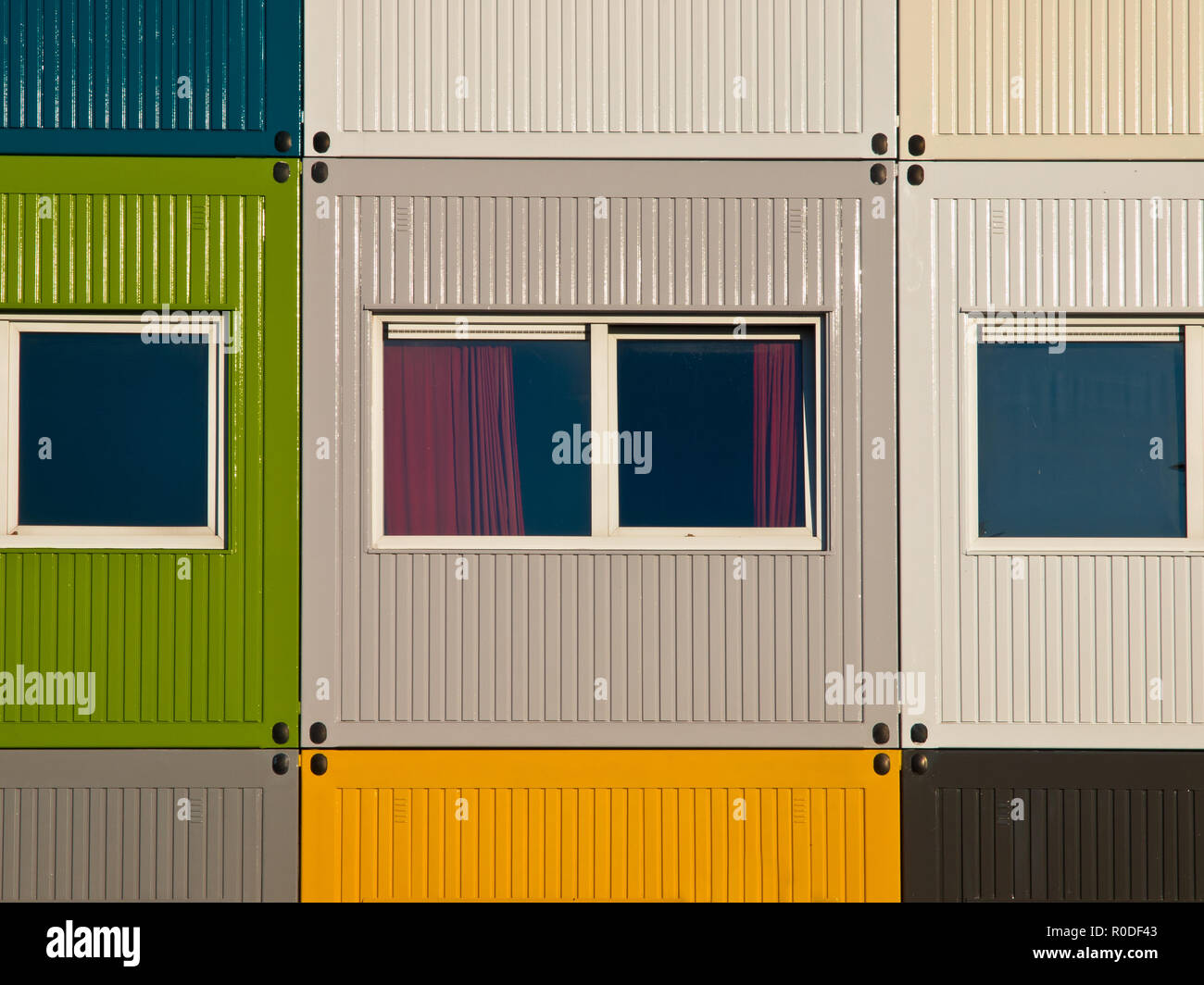 Temporarily in container hi-res stock photography and images - Alamy