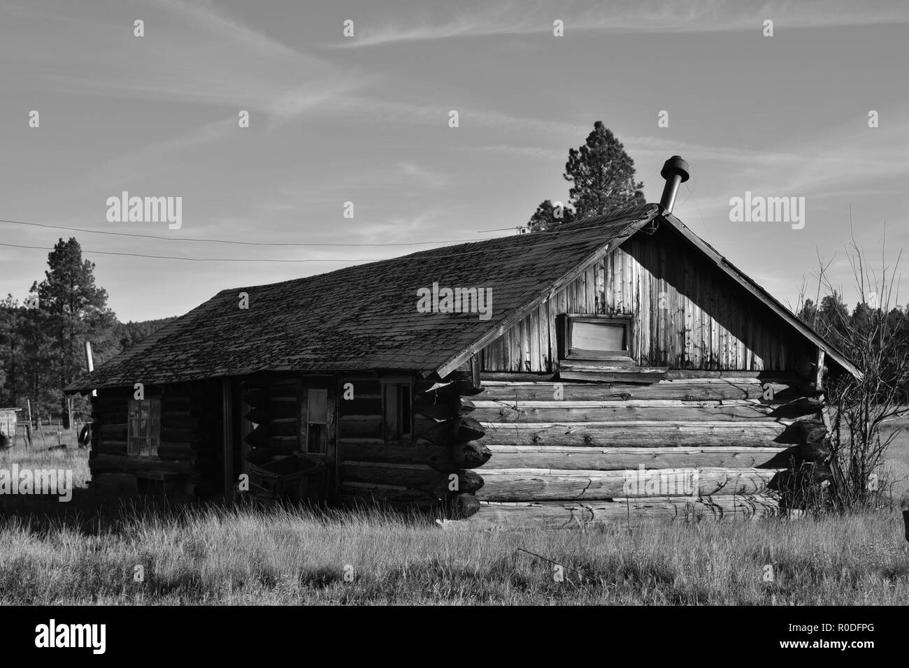 Log cabin Black and White Stock Photos & Images - Alamy