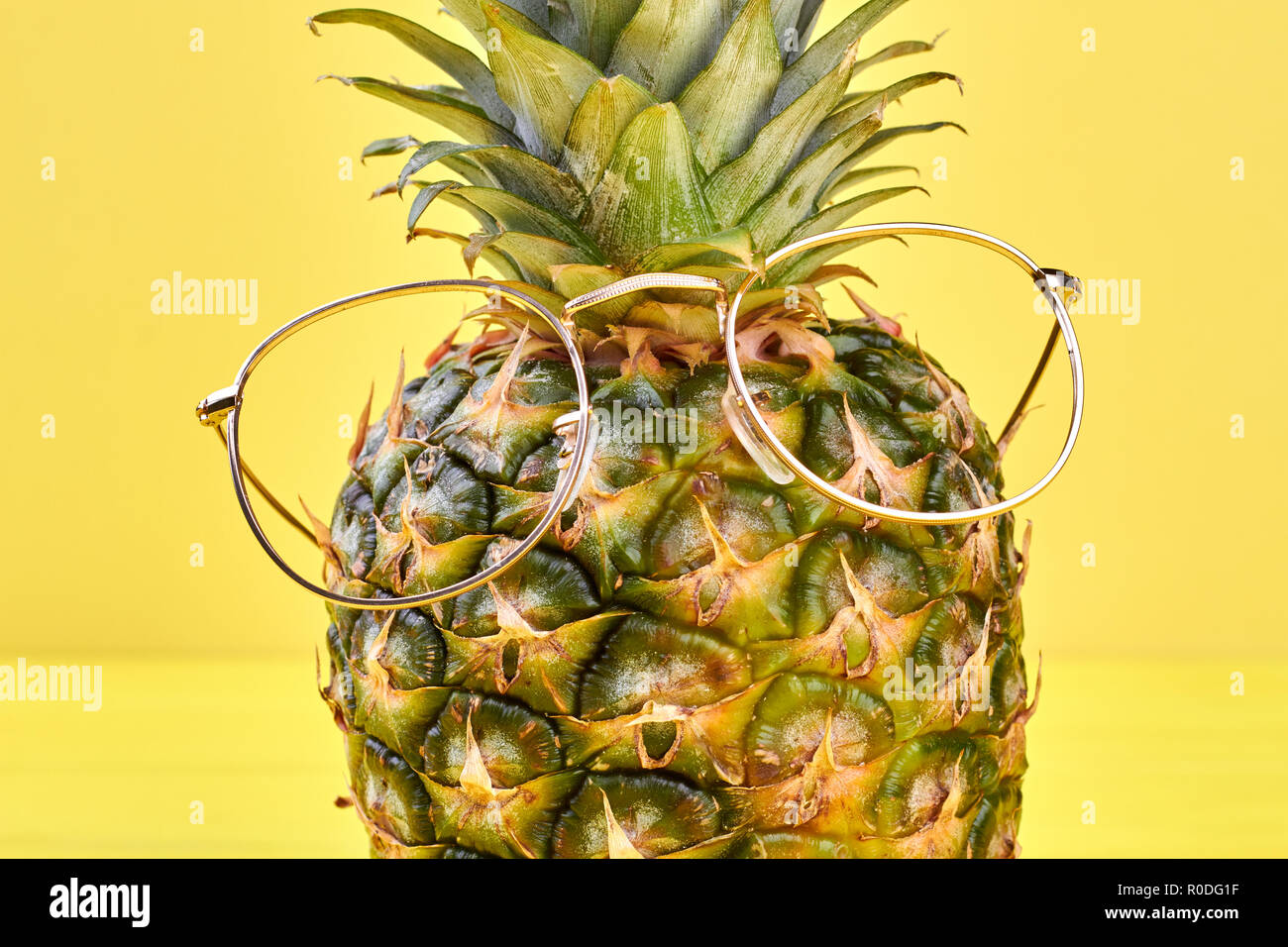 Pineapple for glasses hires stock photography and images Alamy