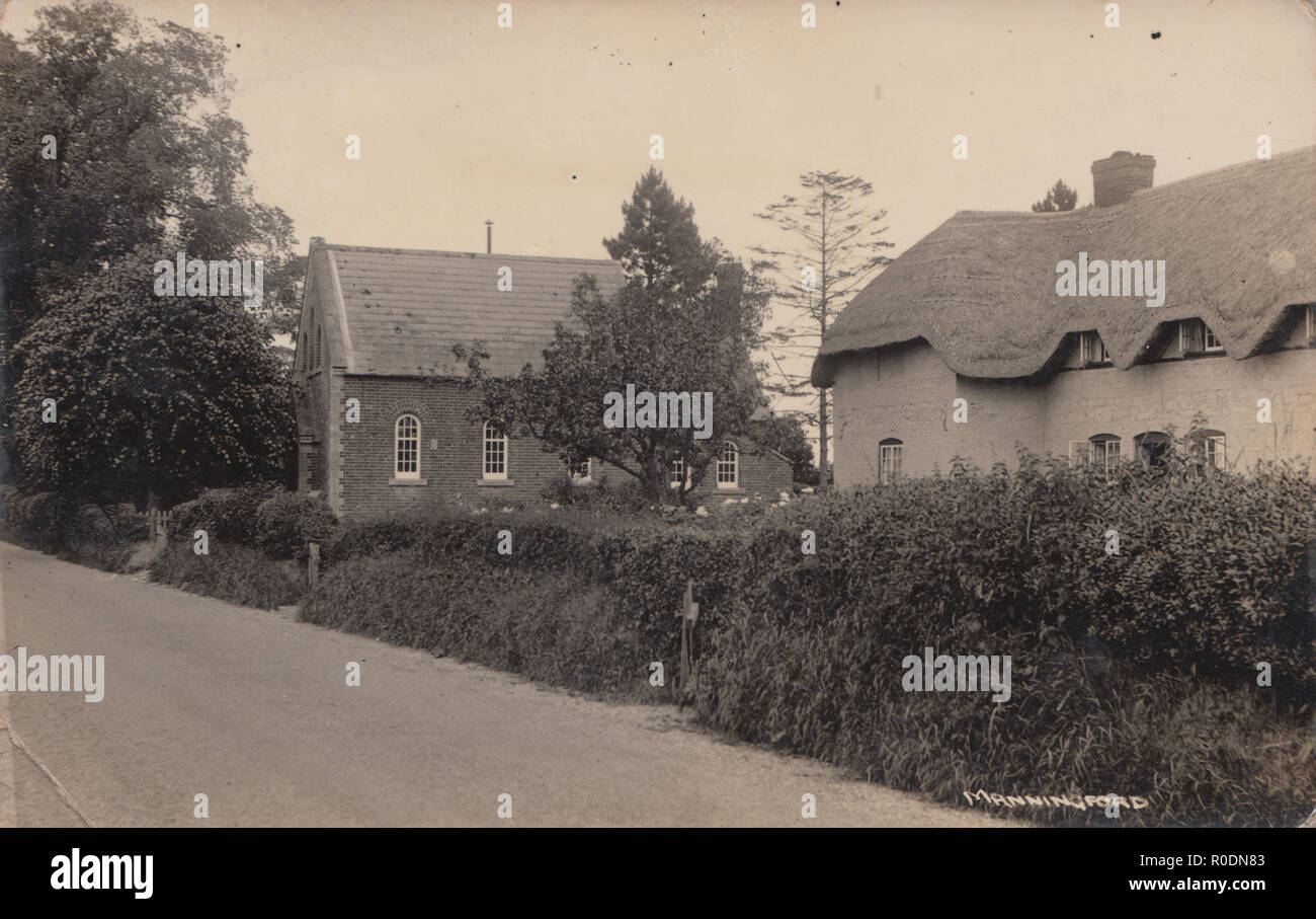 English village 1930s hi-res stock photography and images - Alamy