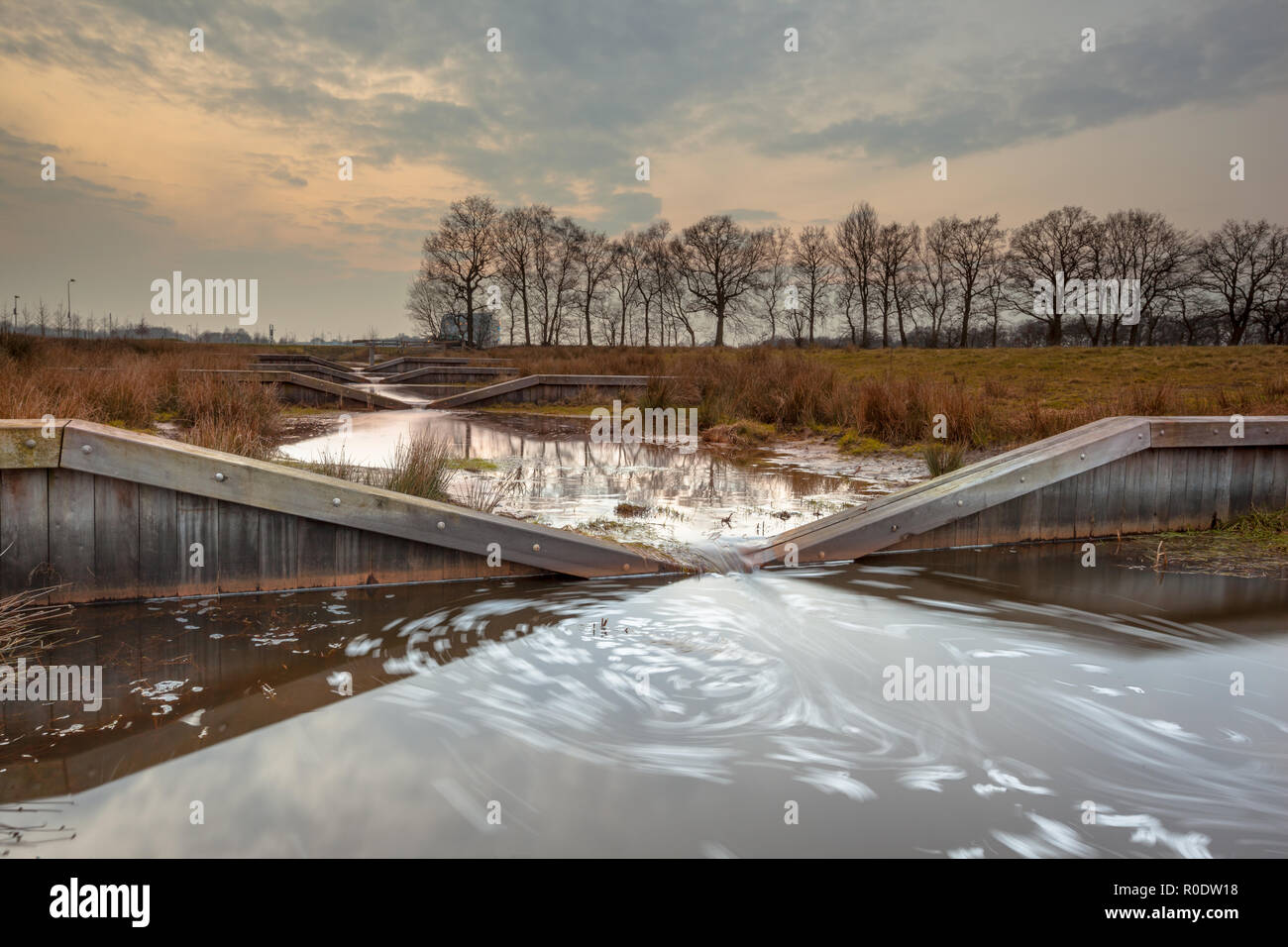 Fish ladder are increasingly used to restore fish migration routes ...