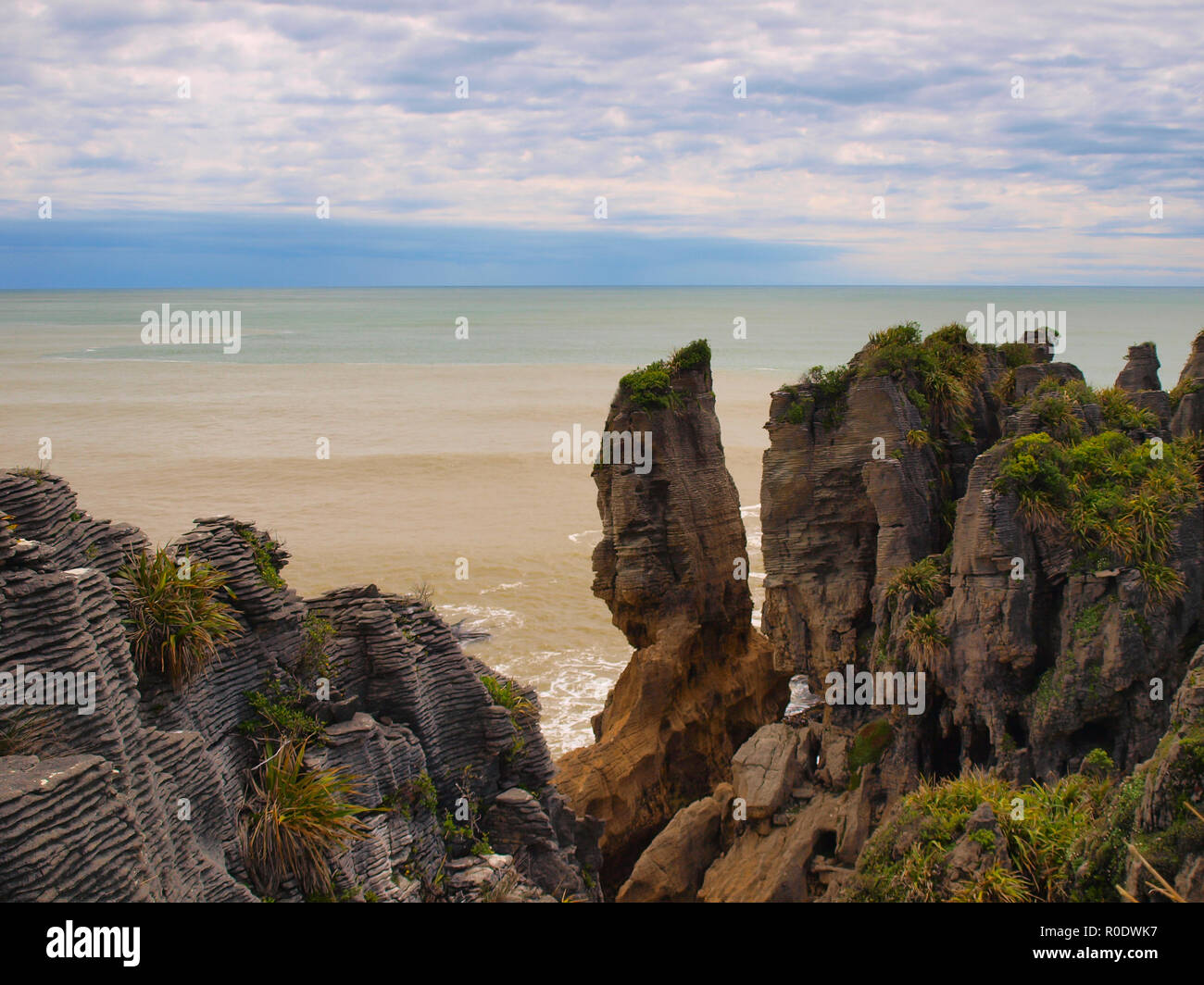 Nz Rocks Formations Sedimentary formations hi-res stock photography and images - Alamy