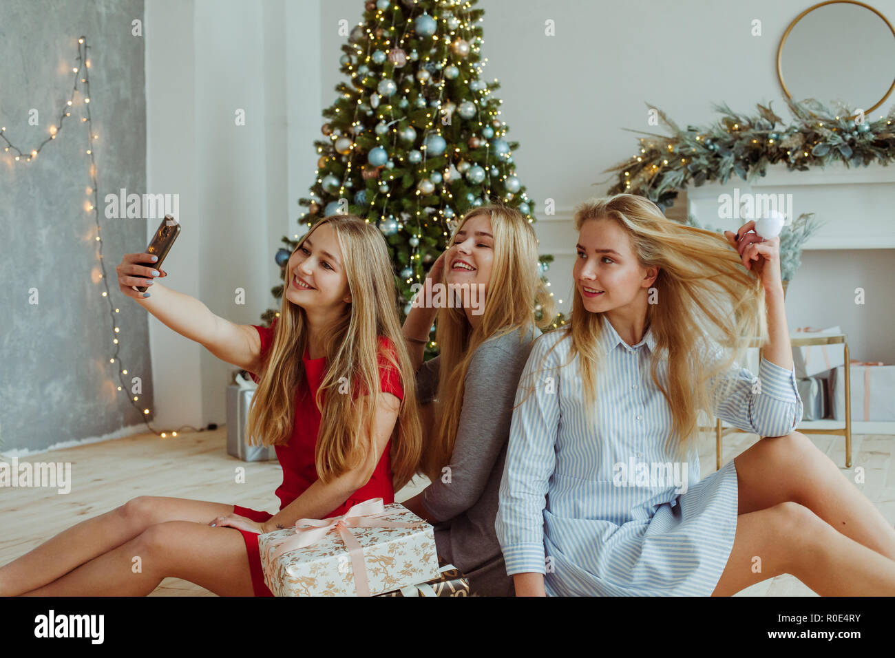 Taking picture christmas hi-res stock photography and images - Alamy