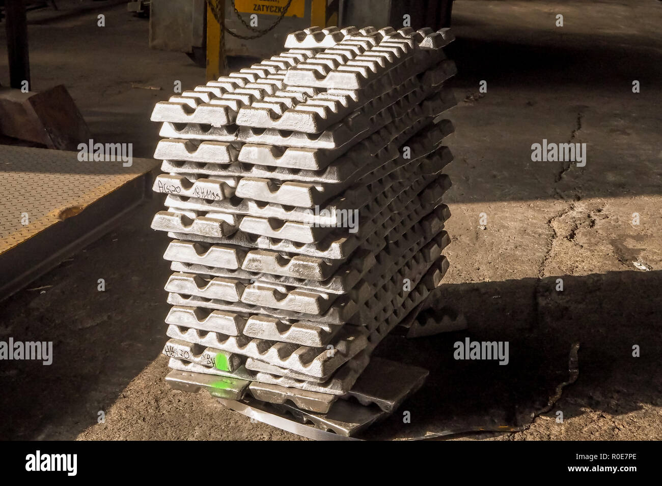 aluminum bars placed on a pallet Stock Photo