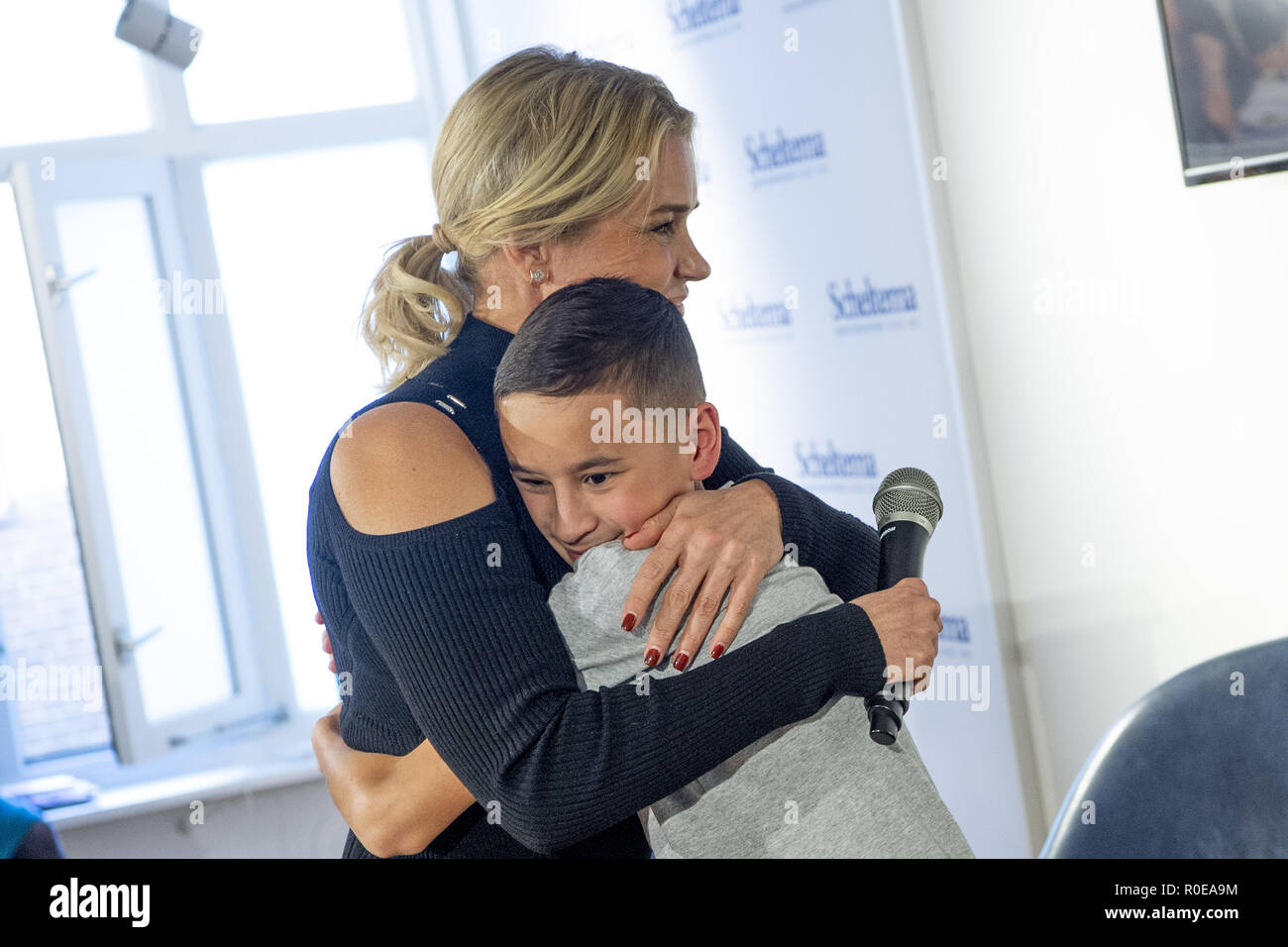 Yolanda Hadid in Scheltema in honour of the publication of her biography 'Believe Me: My Battle with the Invisible Disability of Lyme Disease'. The world famous 'Housewife of Beverly Hills' talks to the press and public about her book, her life and her experiences with Lyme disease.  Featuring: Yolanda Hadid Where: Amsterdam, Netherlands When: 03 Oct 2018 Credit: WENN.com  **Only available for publication in UK, USA, Germany, Austria, Switzerland** Stock Photo