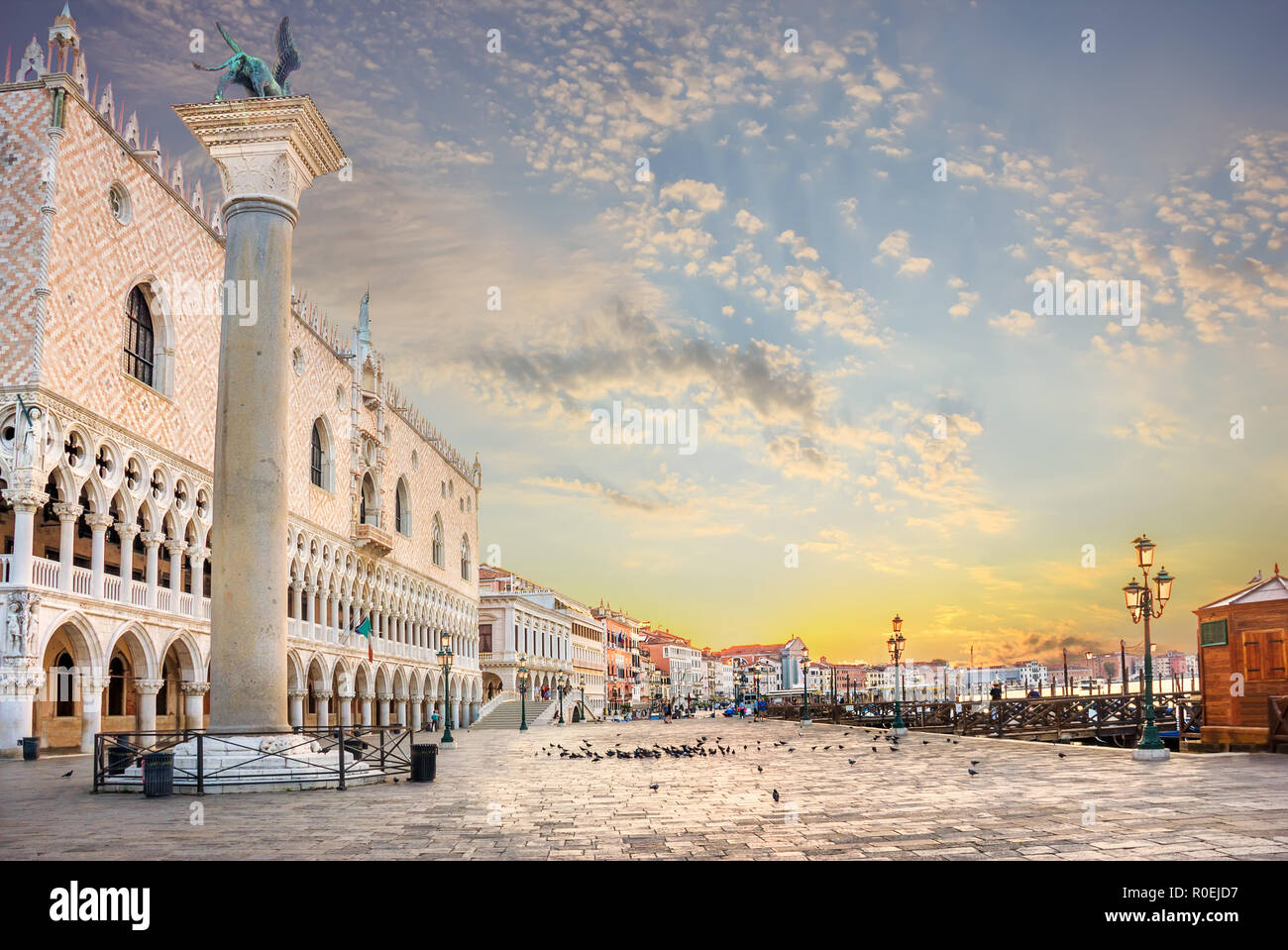 Beautiful view doges palace hi-res stock photography and images - Alamy