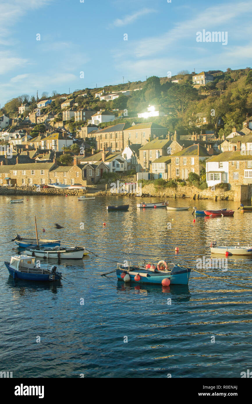 Sunrise mousehole harbour hi-res stock photography and images - Alamy