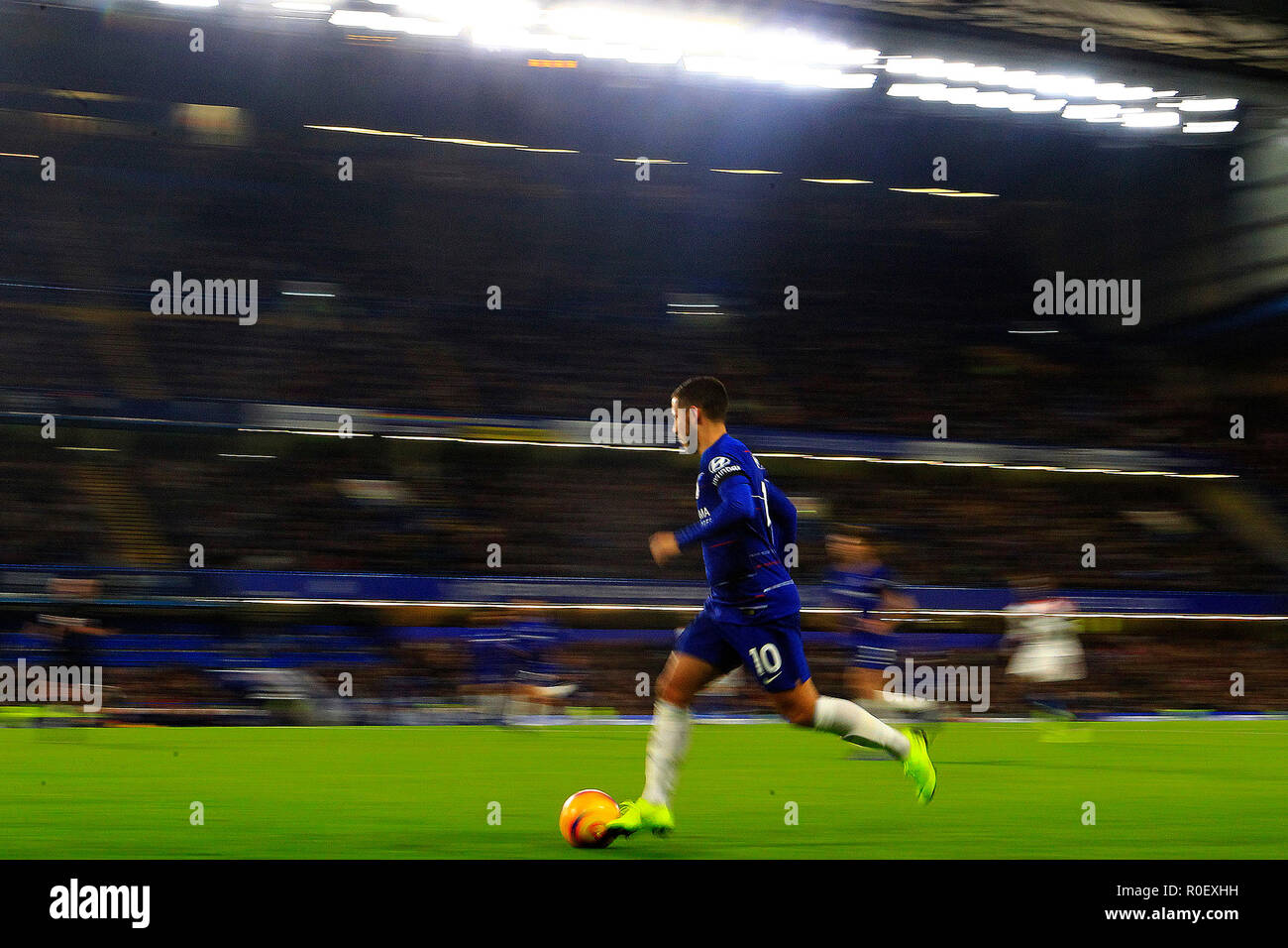 London, UK. 4th Nov 2018. Eden Hazard of Chelsea in action. Premier League match, Chelsea v Crystal Palace at Stamford Bridge in London on Sunday 4th November 2018.  this image may only be used for Editorial purposes. Editorial use only, license required for commercial use. No use in betting, games or a single club/league/player publications. pic by Steffan Bowen/ Andrew Orchard sports photography/Alamy Live news Stock Photo