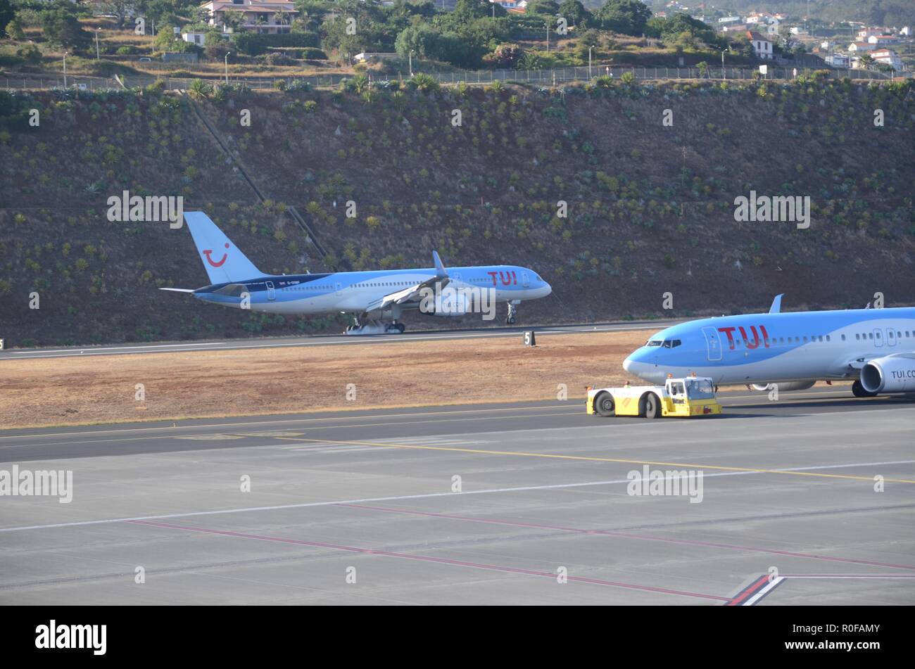 TUI Boeing 757 landing at Funchal Airport Stock Photo