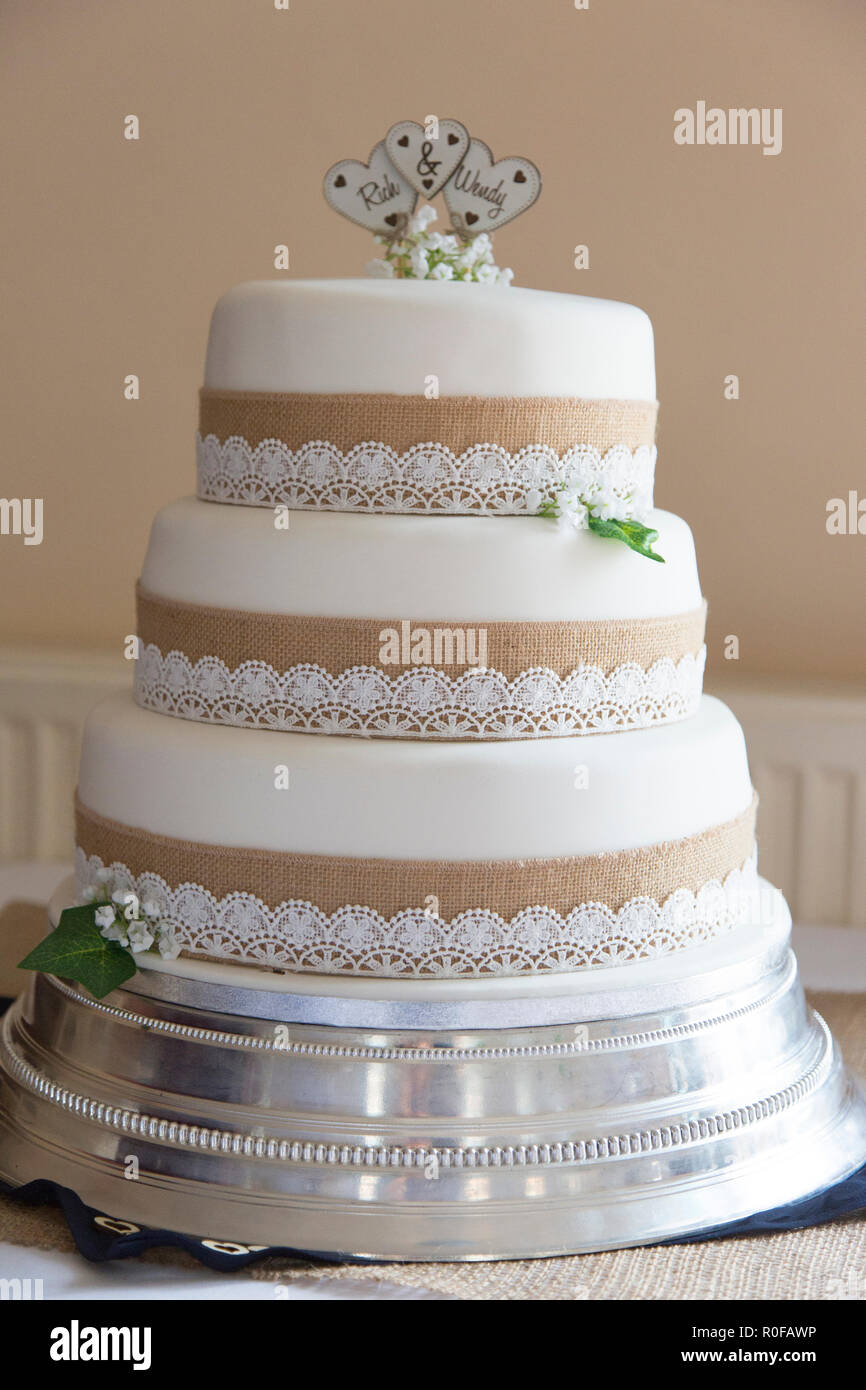 Silver Cake Stand High Resolution Stock Photography And Images Alamy Silver Cake Stand High Resolution Stock Photography And Images Alamy