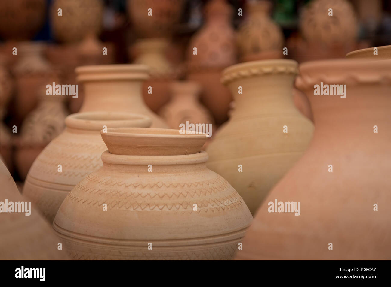Handmade ceramics and pottery outside Nizwa Souq, Oman Stock Photo Alamy