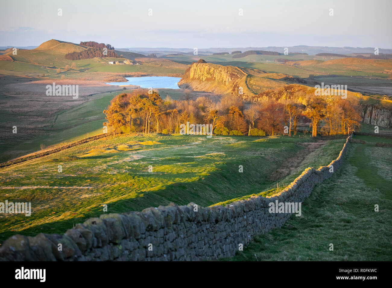 Looking along Hadrians Wall, the Roman Wall, from Winshield Crag to ...