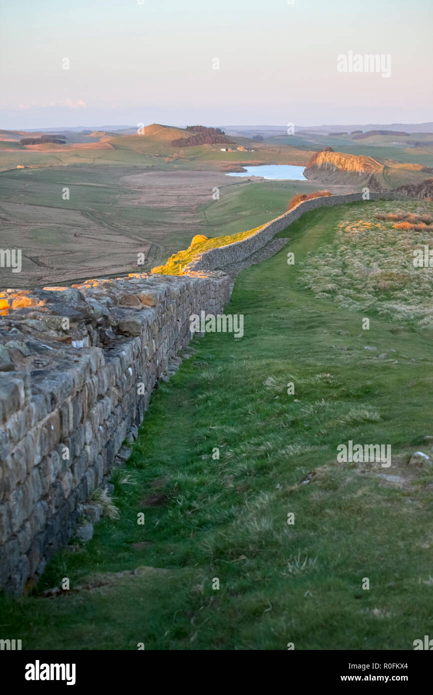 Looking along Hadrians Wall, the Roman Wall, from Winshield Crag to ...