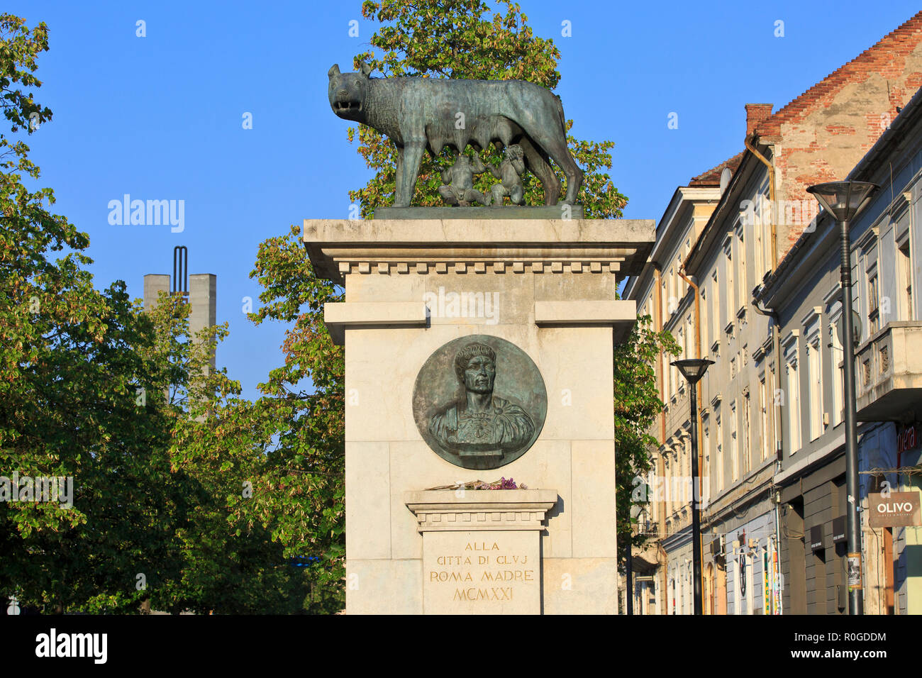 Statue of the 'Capitoline Wolf' suckling the twins, Romulus and Remus, from the legend of the founding of Rome at Cluj Napoca, Romania Stock Photo