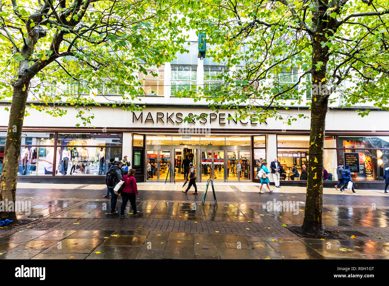 Marks & Spencer store York UK, M&S, Marks And Spencer, Marks & Spencer, Marks & Spencer shop, Marks & Spencer high street store, logo, sign, UK, shops Stock Photo