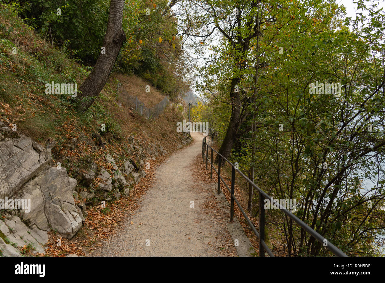 Views on parks and autumn villages - Blick auf Parks und Herbstdörfer - Viste su parchi e villaggi autunnali Stock Photo
