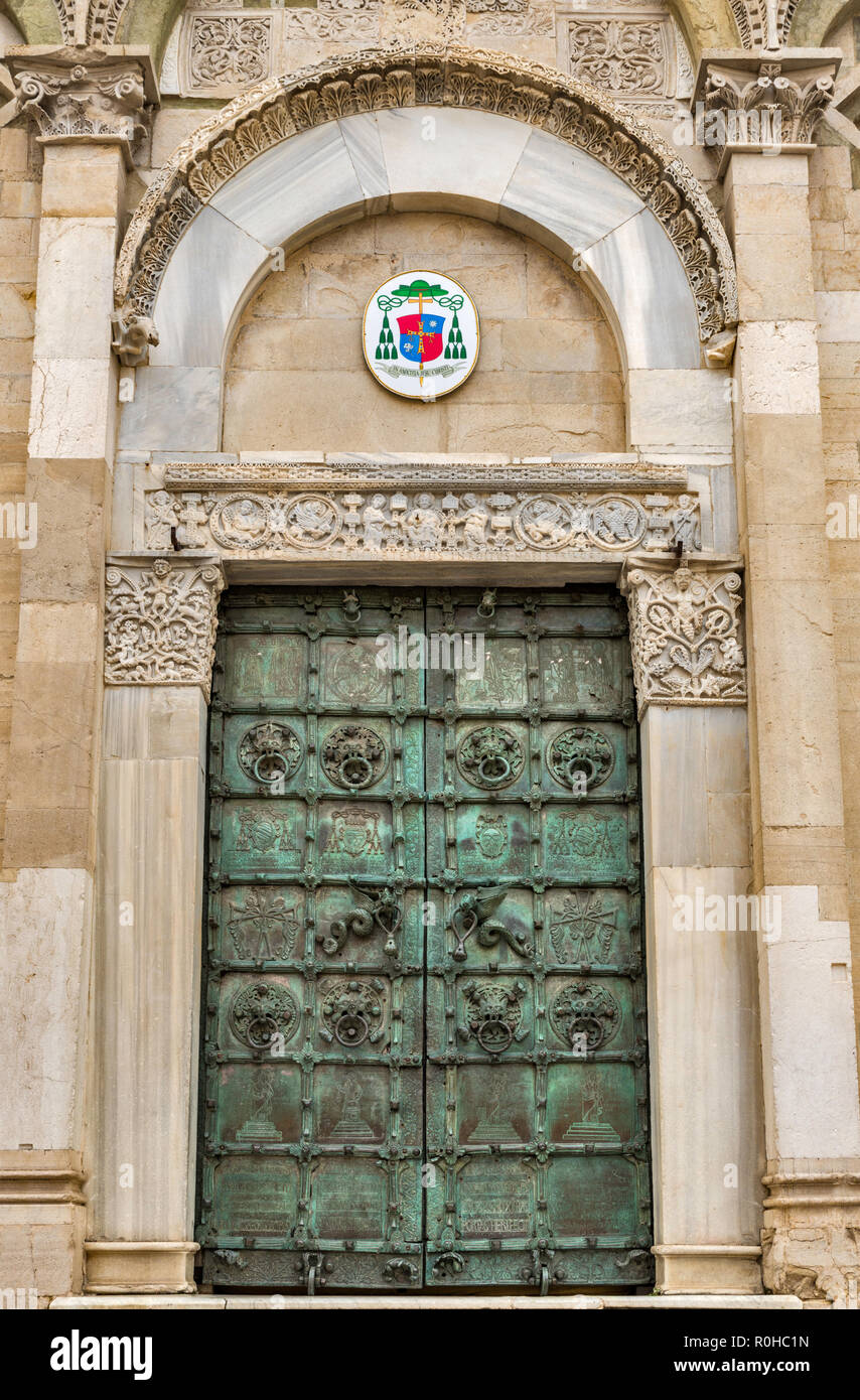 Bronze doors, 1127, Byzantine style, at Cattedrale di Troia, in Troia, Apulia, Italy Stock Photo