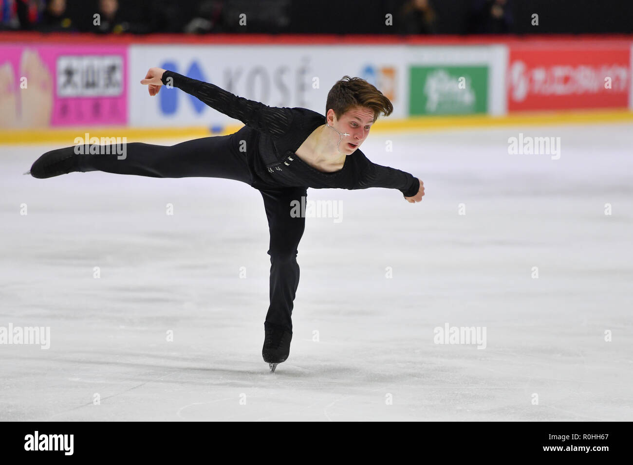 Eagle pair spiral hires stock photography and images Alamy