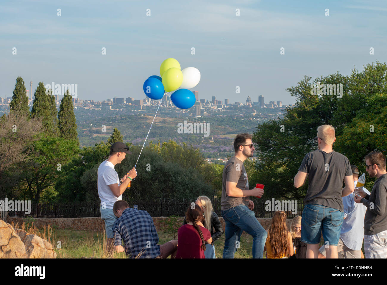 Johannesburg, South Africa, 5 November, 2018. The view from Northcliff hill, overlooking the Johannesburg skyline. Credit: Eva-Lotta Jansson/Alamy Live News Stock Photo