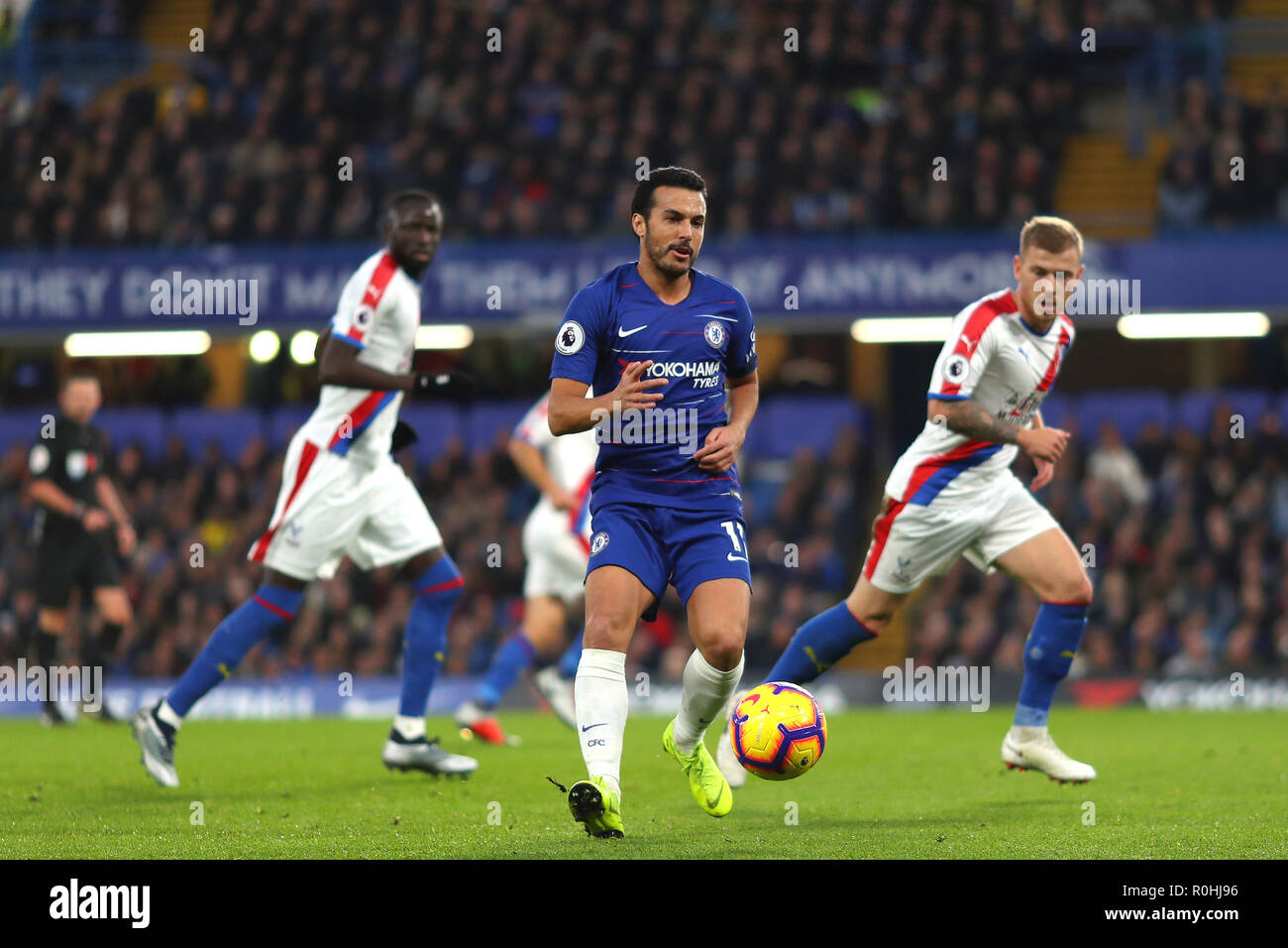 Pedro of Chelsea - Chelsea v Crystal Palace, Premier League, Stamford Bridge, London - 4th November 2018  STRICTLY EDITORIAL USE ONLY - DataCo rules apply - The use of this image in a commercial context is strictly prohibited unless express permission has been given by the club(s) concerned. Examples of commercial usage include, but are not limited to, use in betting and gaming, marketing and advertising products. No use with unauthorised audio, video, data, fixture lists, club and or league logos or services including those listed as 'live' Stock Photo