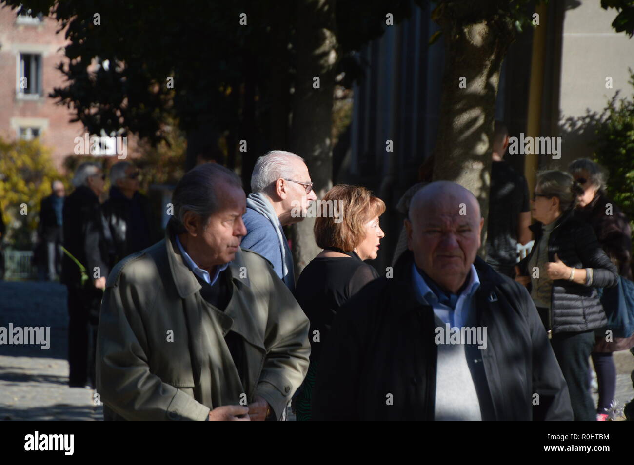 Paris, France. 5th Nov 2018. French celebrities attend the ceremony for the death of Philippe GILDAS, french TV animator. Crematorium of the Cemetery of the Pere Lachaise, Paris, France. 5 november 2018. 13h30.  ALPHACIT NEWIM / Alamy Live News Credit: Alphacit NEWIM/Alamy Live News Stock Photo
