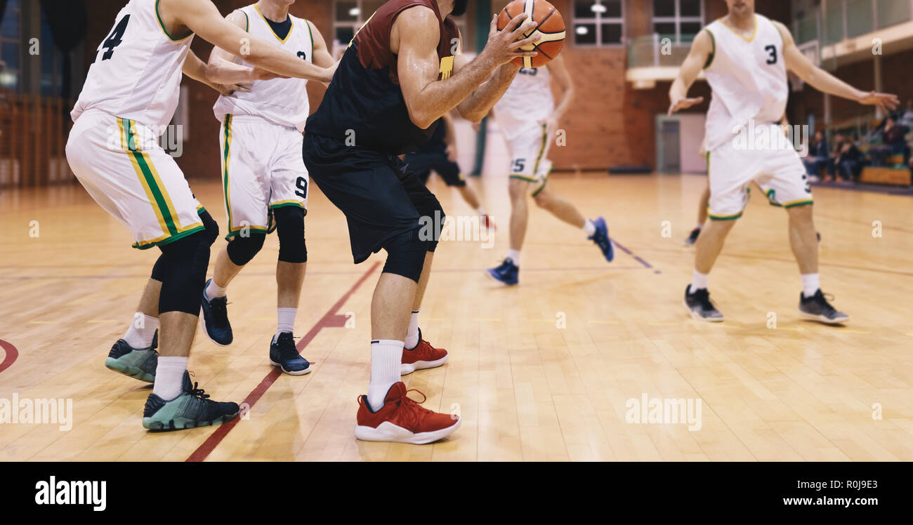 Basketball pass drill hires stock photography and images Alamy