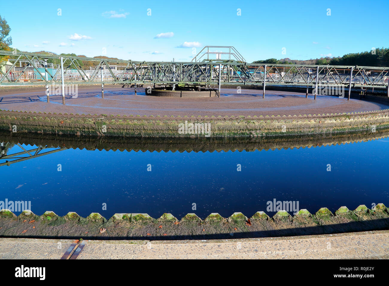 Settling ponds hires stock photography and images Alamy