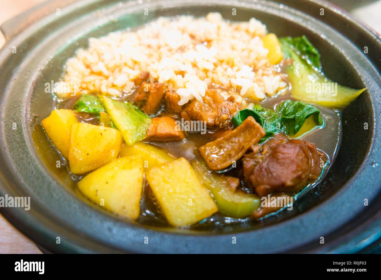 Delicious food iron plate beef Stock Photo Alamy