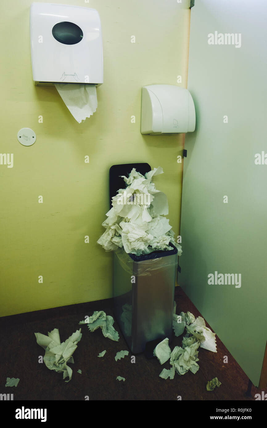 Download Paper Towel Dispenser High Resolution Stock Photography And Images Alamy