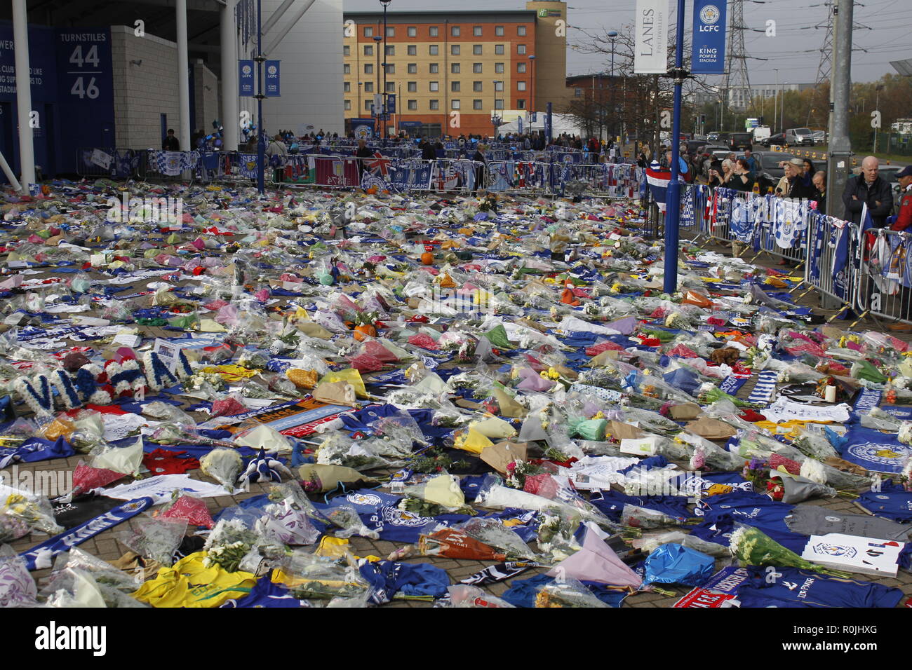 Vichai srivaddhanaprabha memorial Stock Photo - Alamy