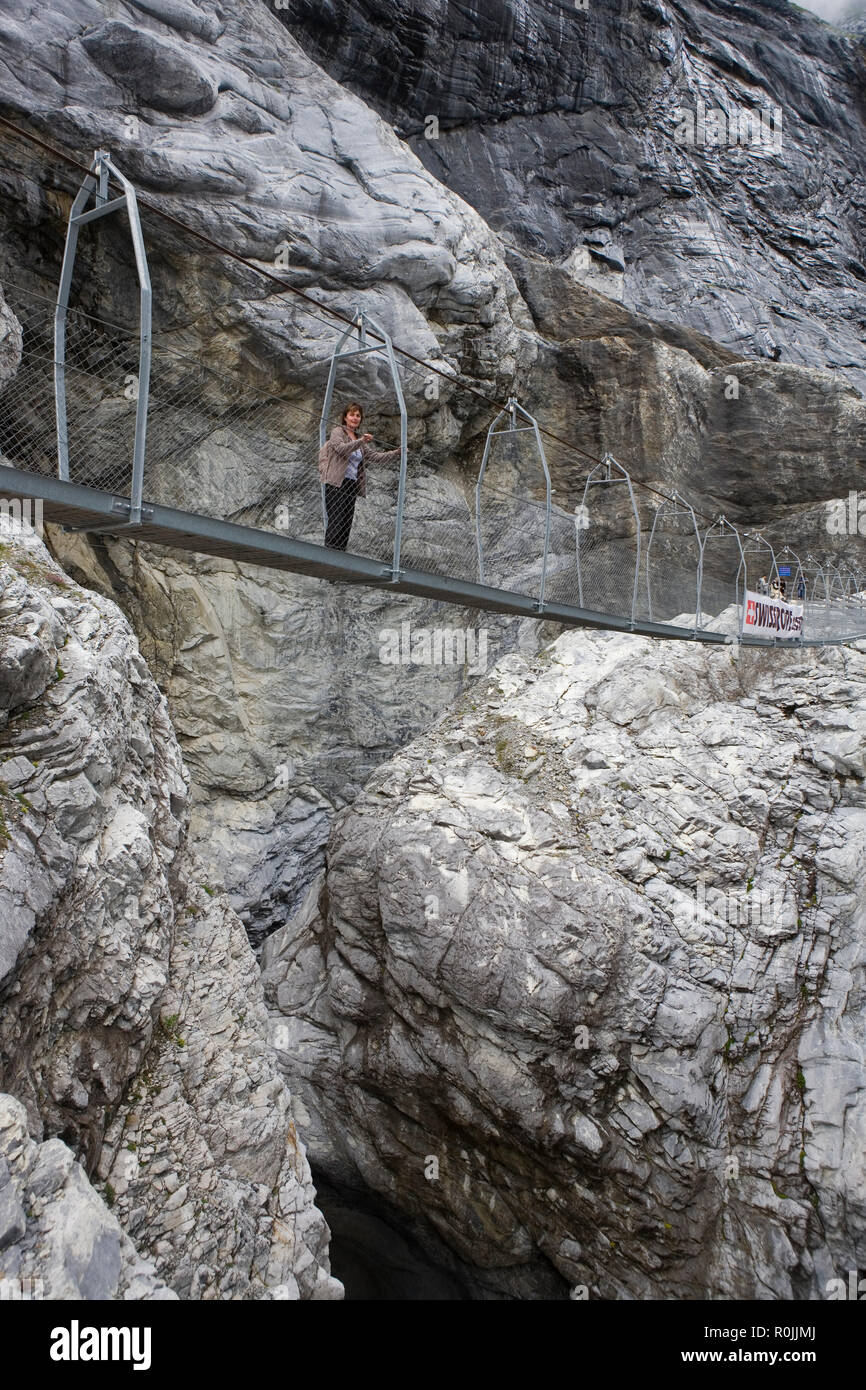 Suspension bridge over the of the upper Schwarze Lütschine, Upper
