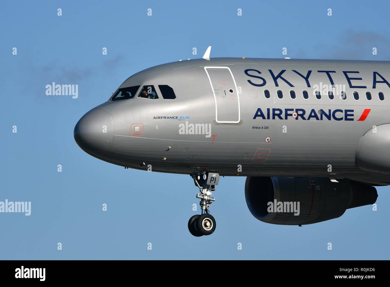 Skyteam livery klm hi-res stock photography and images - Alamy