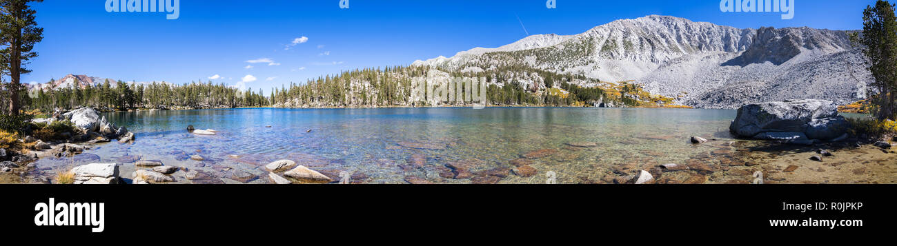 Panoramic view of Steelhead Lake in the Eastern Sierra mountains, California Stock Photo