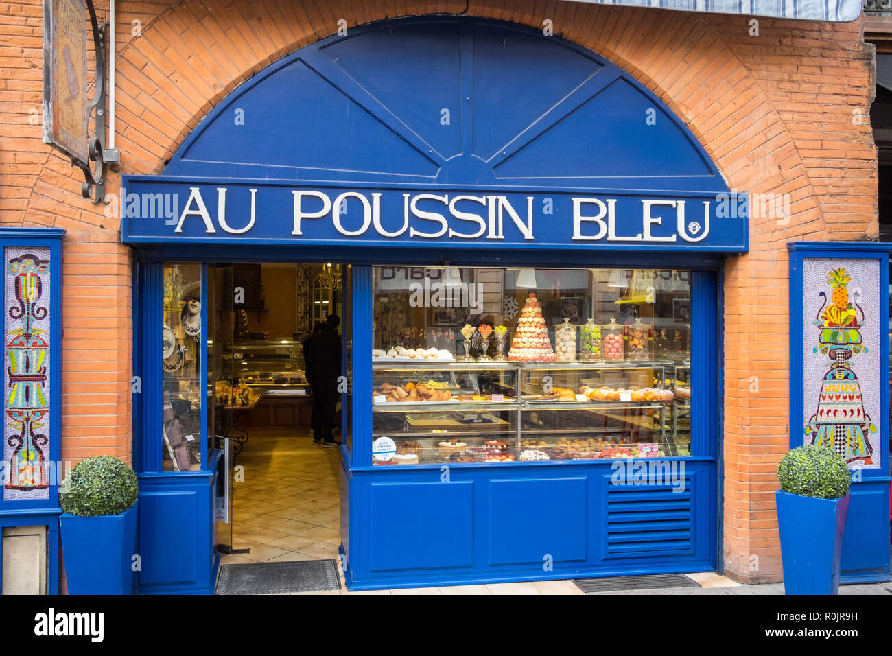 Poussin Bleu High Resolution Stock Photography And Images Alamy