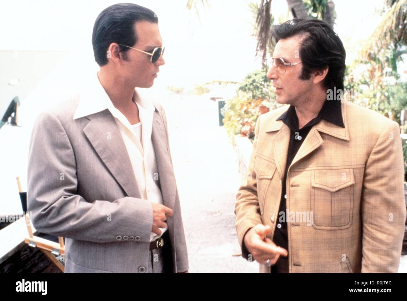 Original film title: DONNIE BRASCO. English title: DONNIE BRASCO. Year: 1997. Director: MIKE NEWELL. Stars: AL PACINO; JOHNNY DEPP. Credit: TRI STAR PICTURES / Album Stock Photo
