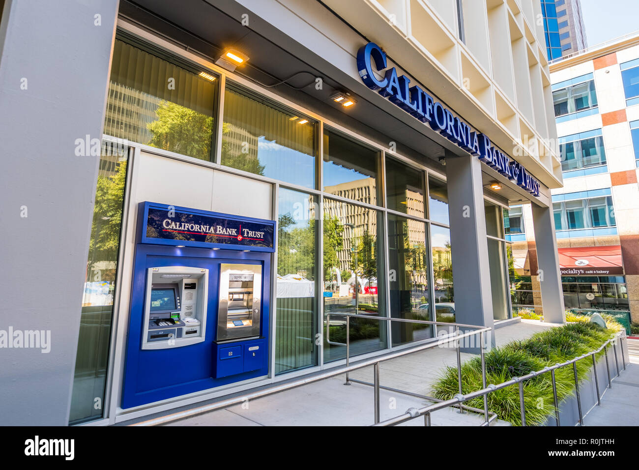 September 22, 2018 Sacramento / CA / USA - California Bank & Trust branch located on Capitol Mall in the downtown area Stock Photo