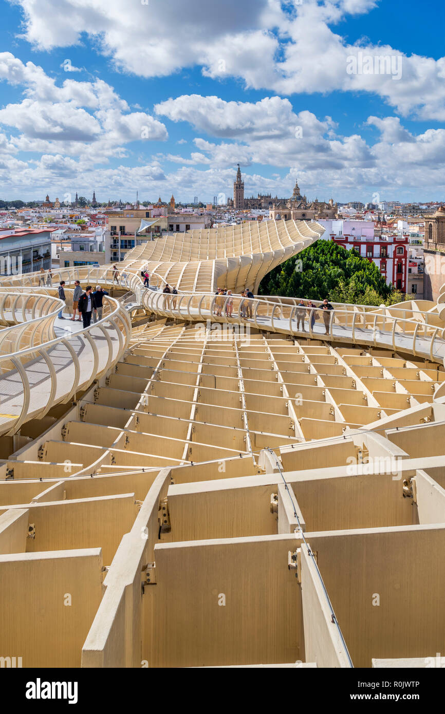 Rooftop walkway looking over the old town, Las Setas ( Metropol Parasol ), Plaza de la Encarnacion, Seville ( Sevilla ), Andalucia, Spain Stock Photo