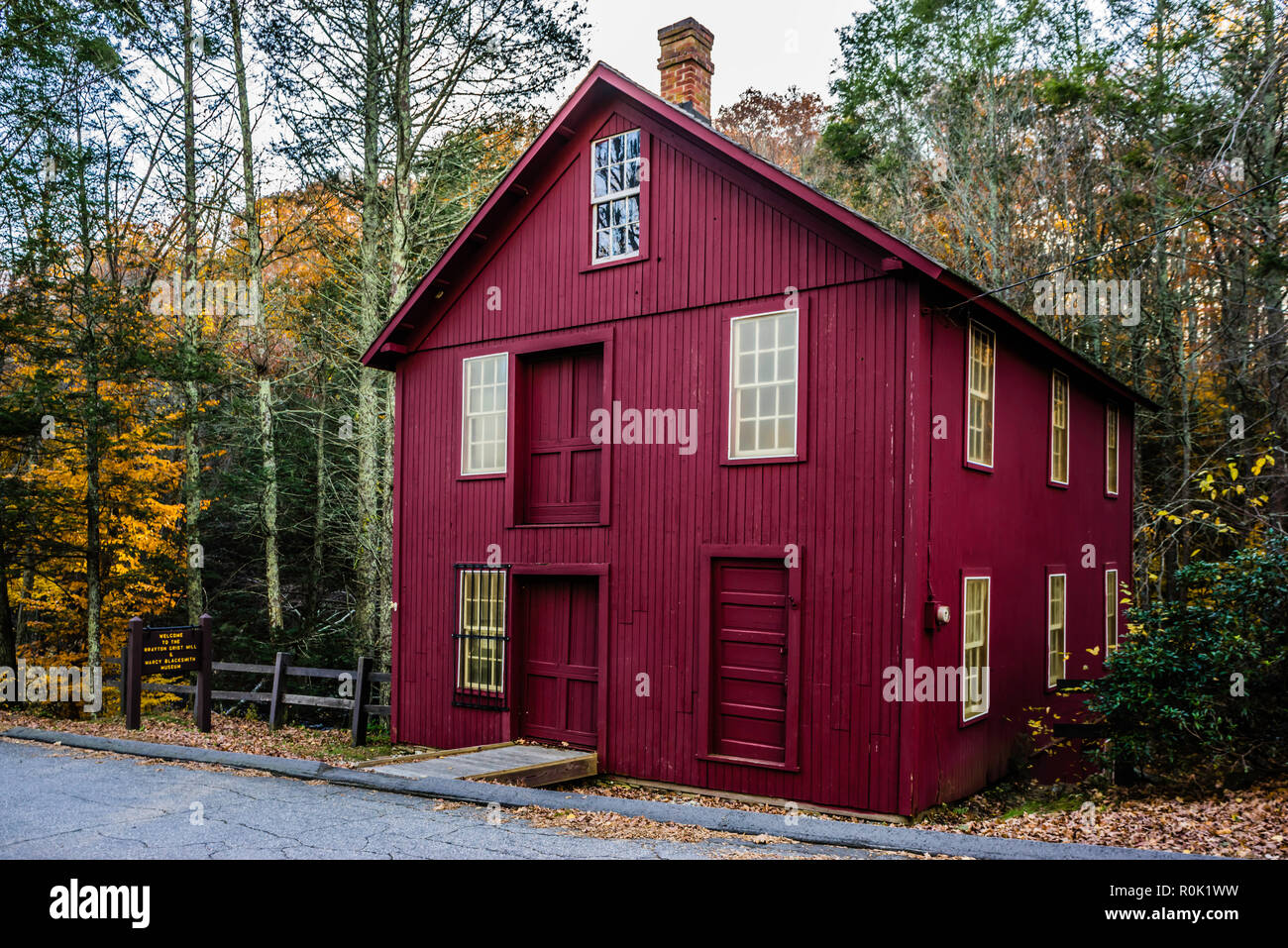 Brayton Grist Mill Pomfret, Connecticut, USA Stock Photo Alamy